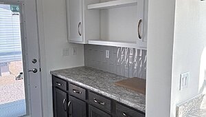 Encore / Montgomery 54ENC32623AH Interior 90059