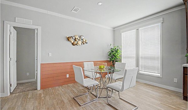 Platinum / The Meadow PU32563A Interior 90667