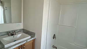 SOLD / The Bayview 1W1904-V Bathroom 51836