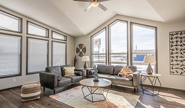 SOLD / BellaVista Glenwood Interior 62098