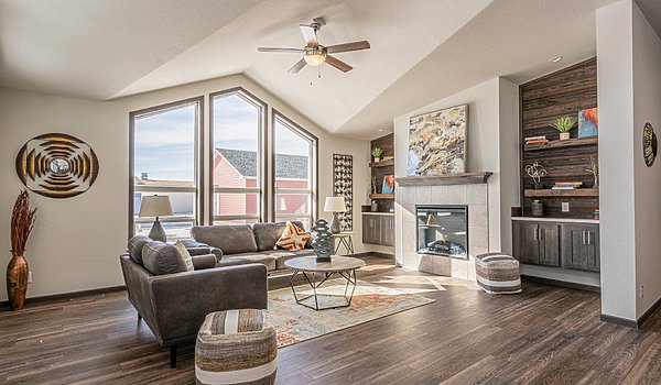 SOLD / BellaVista Glenwood Interior 62099