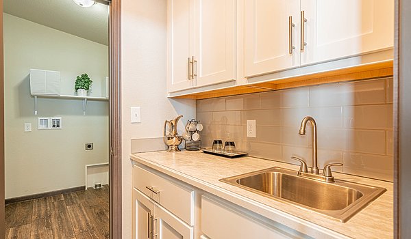 SOLD / BellaVista Glenwood Kitchen 62094