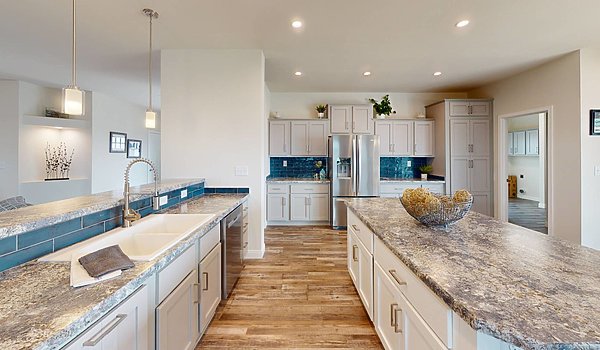SOLD / BellaVista Sycamore Kitchen 62119