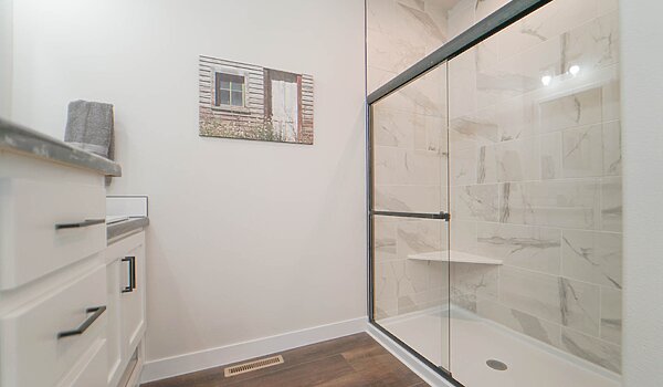 Premier / The Chaney Bathroom 72671