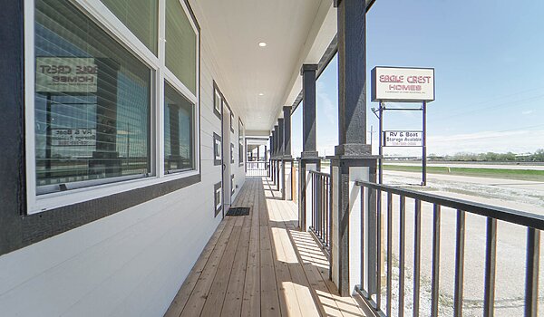 Premier / The Chaney Exterior 72678