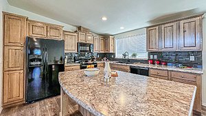SOLD / Columbia River Collection Multi-Section The Venice Kitchen 51452