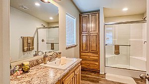 SOLD / Columbia River Collection Multi-Section The Venice Bathroom 51466