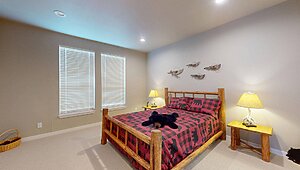 Columbia River Collection Multi-Section / Wilderness Retreat Bedroom 81900