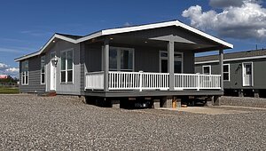 Clayton Hermiston / Bear Lodge Exterior 89960