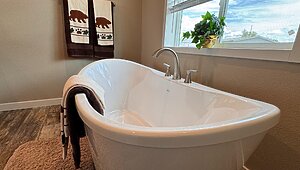 Clayton Hermiston / Bear Lodge Interior 89967