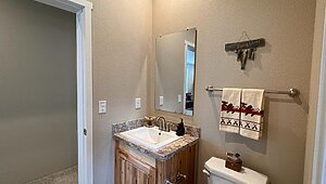 Clayton Hermiston / Bear Lodge Interior 89968