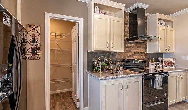 Fiesta / The Somerset 320FT32604A Interior 69241