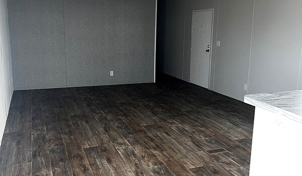 Pinnacle / 16763P Interior 83206