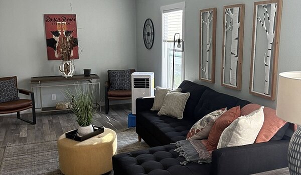 GENERAL MANAGER SPECIAL $139,900 / 28764A Interior 83230