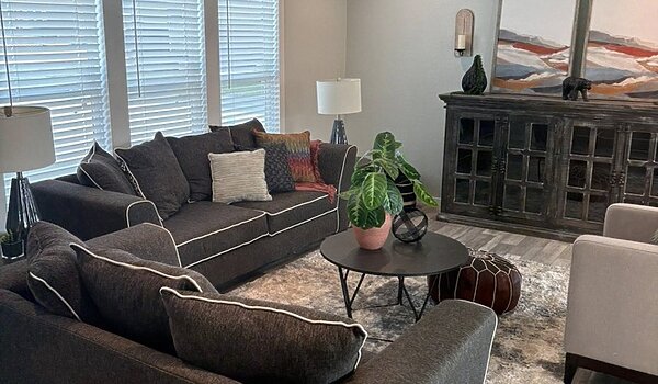 GENERAL MANAGER SPECIAL $139,900 / 28764A Interior 83229