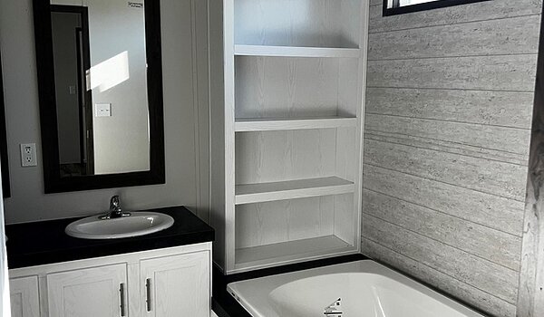 Pinnacle / 16763B Bathroom 83248