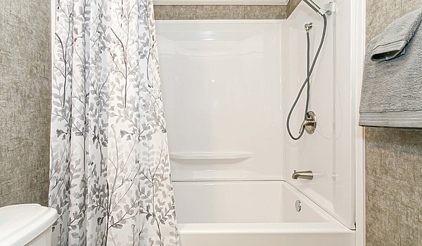 Classic / C-1680-32FLP Bathroom 75034