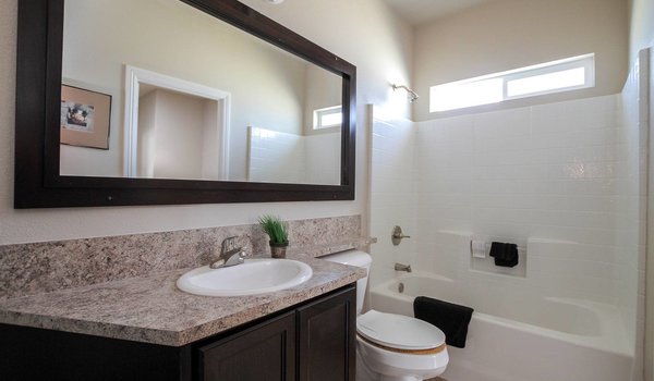 Bradford / BD-60 Bathroom 14928