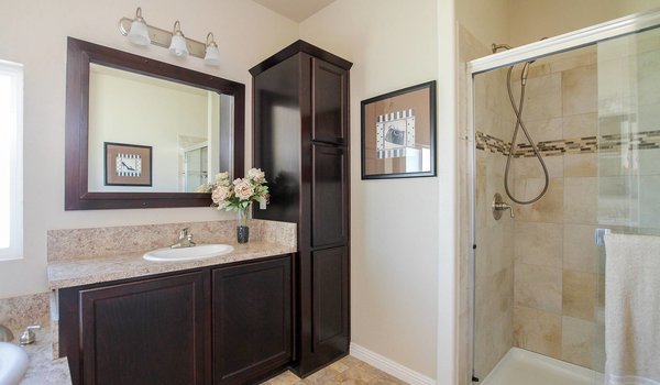 Bradford / BD-60 Bathroom 14927