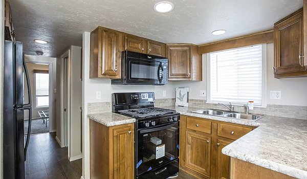 Park Model RV / 504 Kitchen 48677