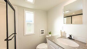 Park Model RV / PM 528 Interior 122902