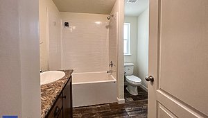 Pinehurst / 2511 Bathroom 70533