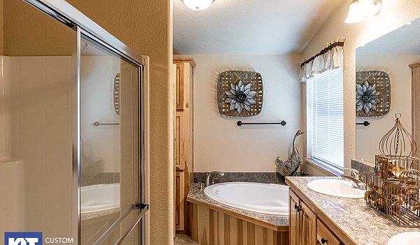 Cedar Canyon / 2020-1C Bathroom 45265