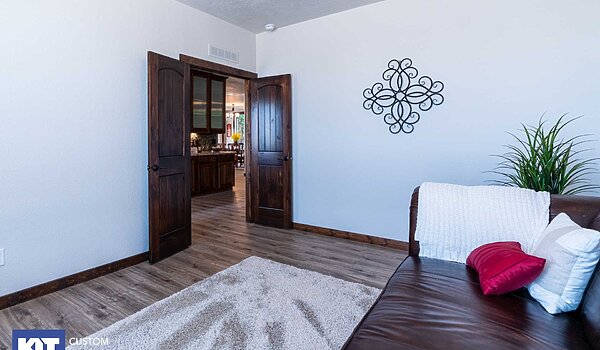 Grand Manor / 6013 Interior 123531