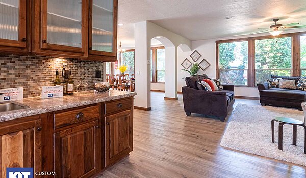 Grand Manor / 6013 Interior 123521