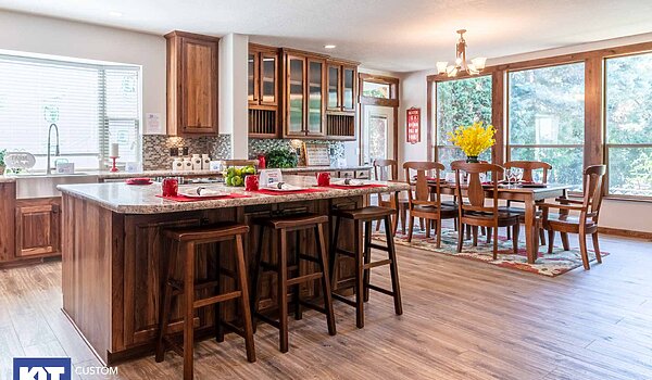 Grand Manor / 6013 Interior 123522