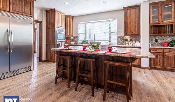 Grand Manor / 6013 Kitchen 123511