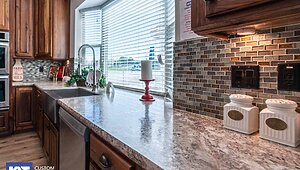 Grand Manor / 6013 Interior 123516