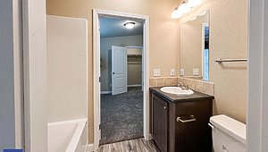 Cedar Canyon / 2042-2 Bathroom 70478