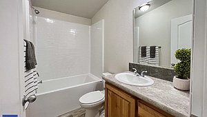 Pinehurst / 2504-3 Bathroom 70516
