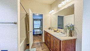 Cedar Canyon LS / 2032-3 Bathroom 72754