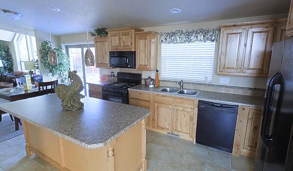 Cedar Canyon / 2042 (Standard) Interior 133519