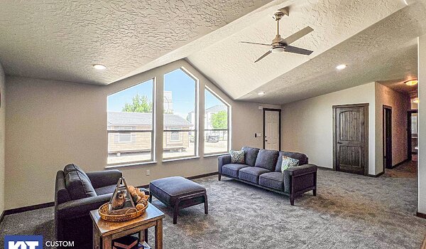 Pinehurst / 2506 with Tag and Porch-2 Interior 113371