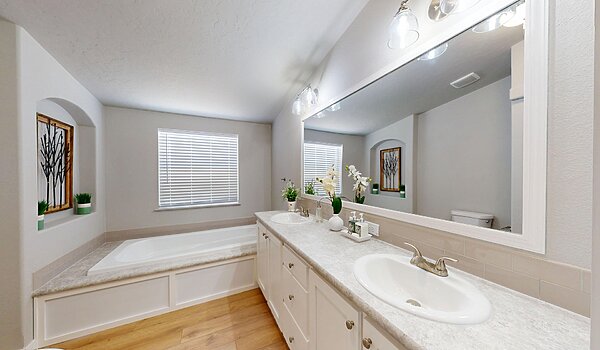 Pinehurst / 2504-4 Interior 113392