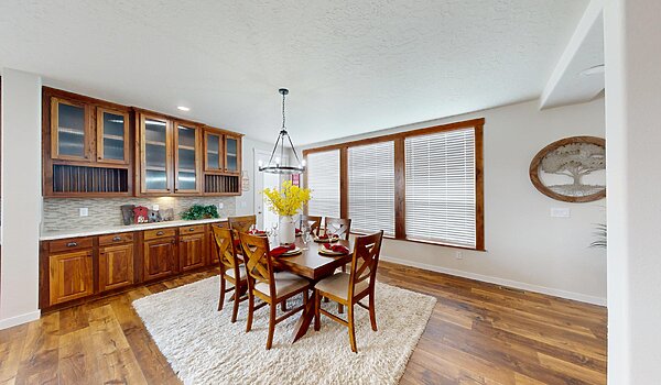 Grand Manor / 6013-4 Interior 113405