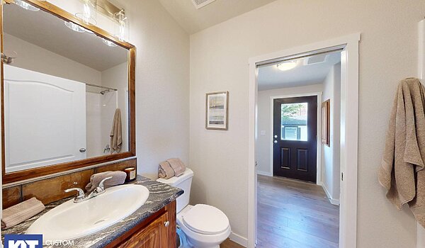 Pinehurst / 2508-2 Bathroom 115472