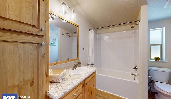 Pinehurst / 2506-9 Bathroom 115514