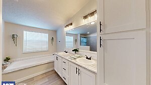 Pinehurst / 2512-3 Bathroom 115536
