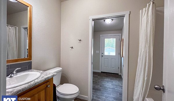 Pinehurst / 2508-3 Bathroom 118771