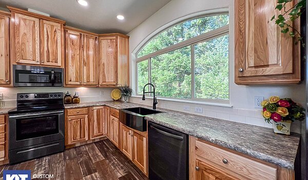 Pinehurst / 2506-10 Kitchen 118796