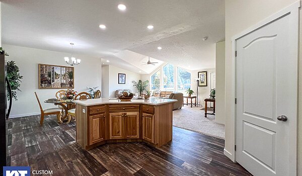 Pinehurst / 2506-10 Kitchen 118797