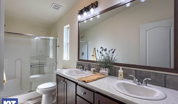 Pinehurst / 2504-5 Bathroom 118843