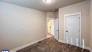 Cedar Canyon / 2020 with Raised Roof Interior 120601