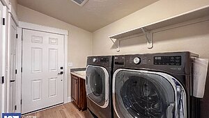 Cedar Canyon / 2020 with Raised Roof Utility 120607