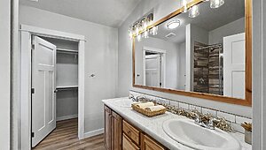 Cedar Canyon / 2032-4 Interior 130986