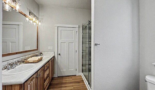 Cedar Canyon / 2032-4 Interior 130987